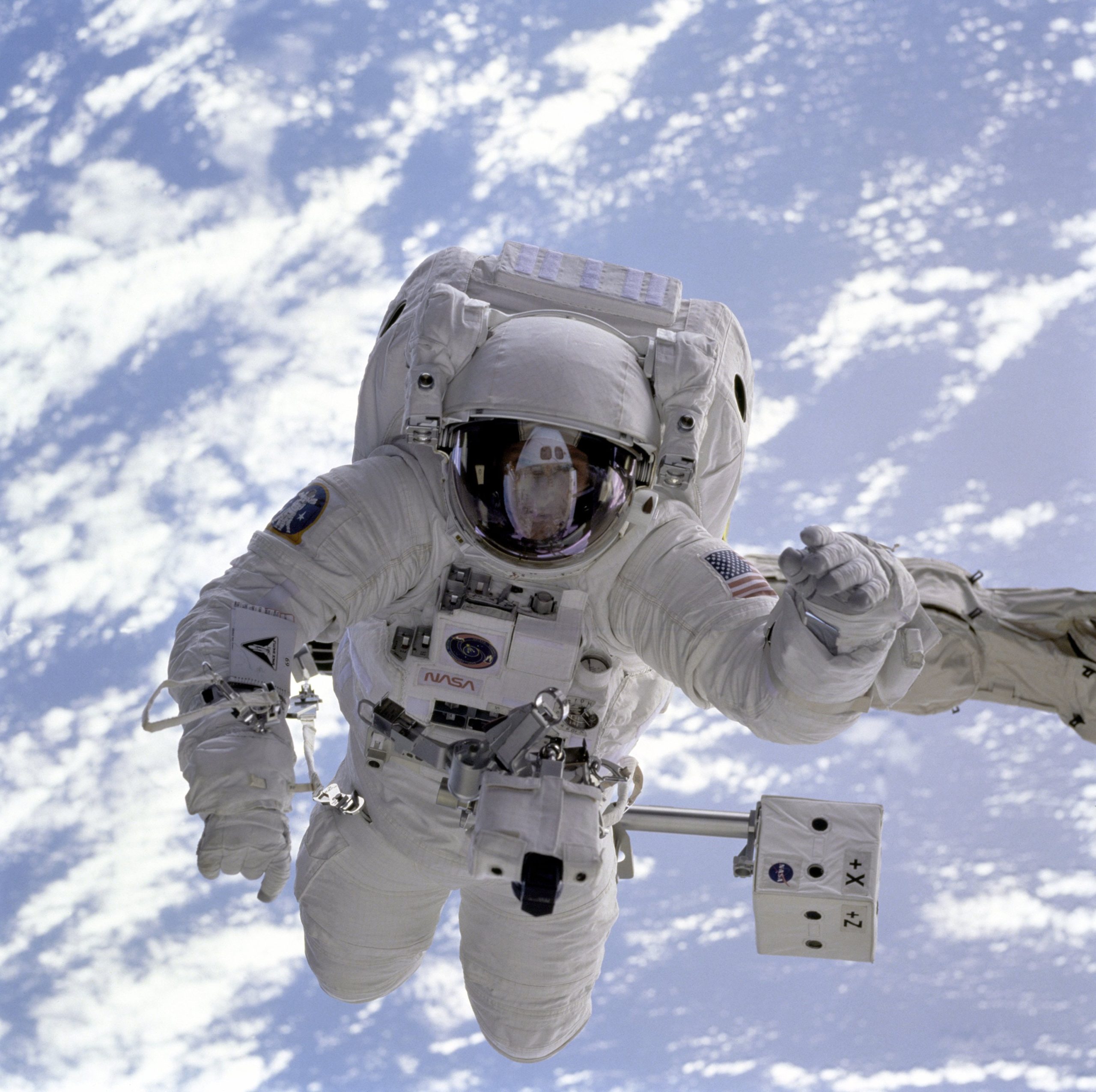 Bir Astronot Uzayda Ölürse Ne Olur?
